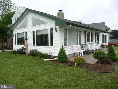 1622 Grange Rd, Edgewater, MD 21037