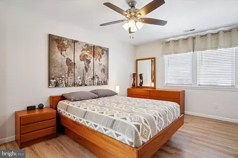 Bedroom - 1622 Grange Rd, Edgewater, MD 21037 photo 2 of 5