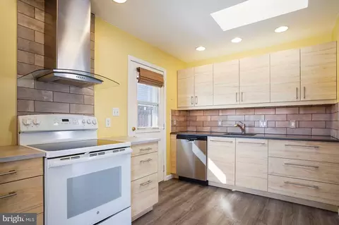 Kitchen - 1622 Grange Rd, Edgewater, MD 21037 photo 1 of 3