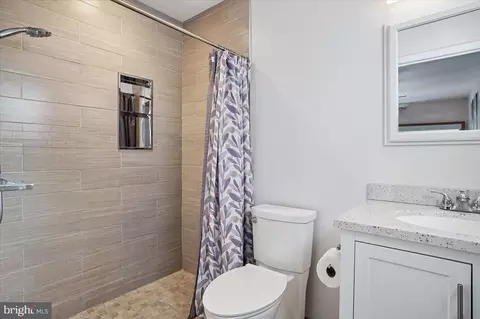 Bath - 1622 Grange Rd, Edgewater, MD 21037 photo 1 of 2