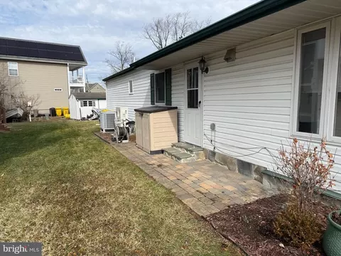 Exterior - 1622 Grange Rd, Edgewater, MD 21037 photo 10 of 10
