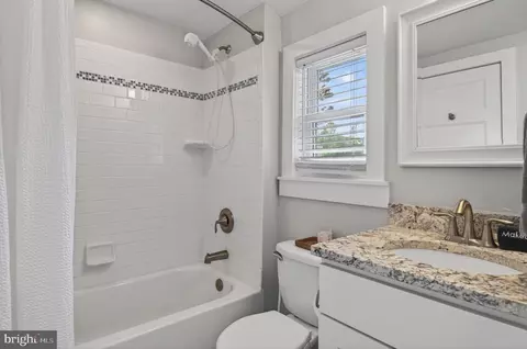 Bath - 607 Melvin Ave, Annapolis, MD 21401 photo 4 of 5