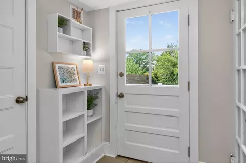 Entry Way - 607 Melvin Ave, Annapolis, MD 21401 photo 3 of 3
