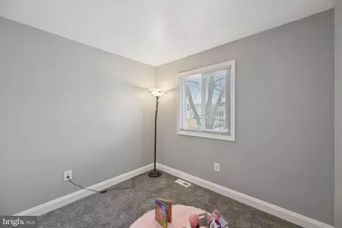 Entry Way - 3028 Marlin Dr, Riva, MD 21140 photo 9 of 9