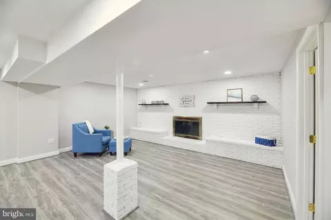 Living - 3028 Marlin Dr, Riva, MD 21140 photo 6 of 7