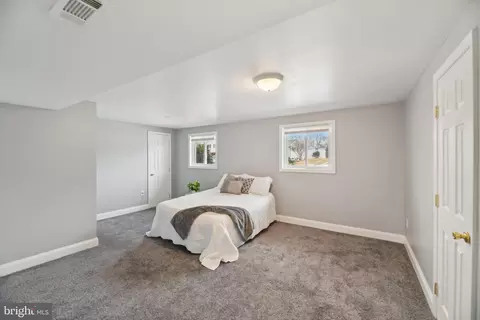 Bedroom - 3028 Marlin Dr, Riva, MD 21140 photo 5 of 8