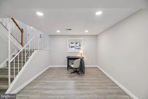 Living - 3028 Marlin Dr, Riva, MD 21140 photo 3 of 7