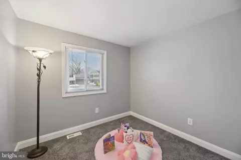 Bedroom - 3028 Marlin Dr, Riva, MD 21140 photo 4 of 8