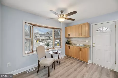 Entry Way - 3028 Marlin Dr, Riva, MD 21140 photo 5 of 9