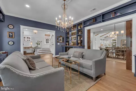Living - 4 Southgate Ave, Annapolis, MD 21401 photo 7 of 13