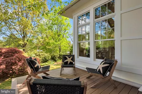 Exterior - 4 Southgate Ave, Annapolis, MD 21401 photo 12 of 17