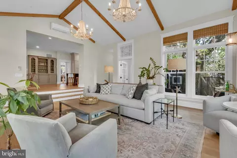 Living - 4 Southgate Ave, Annapolis, MD 21401 photo 10 of 13