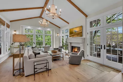 4 Southgate Ave, Annapolis, MD 21401