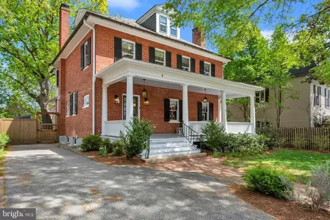 Exterior - 4 Southgate Ave, Annapolis, MD 21401 photo 3 of 17