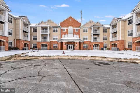 8535 Veterans Hwy #111, Millersville, MD 21108