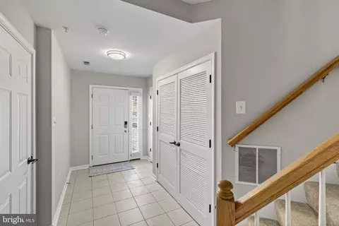 Entry Way - 4025 Apple Jack Ct, Pasadena, MD 21122 photo 1 of 7