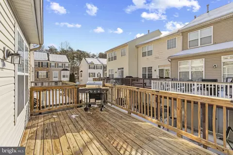 Exterior - 4025 Apple Jack Ct, Pasadena, MD 21122 photo 3 of 5