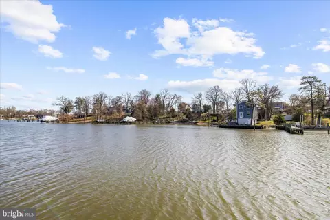 View/Area - 787 Powhatan Beach Rd, Pasadena, MD 21122 photo 3 of 12