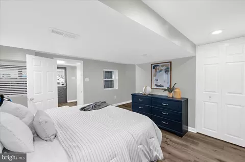 Bedroom - 787 Powhatan Beach Rd, Pasadena, MD 21122 photo 11 of 11