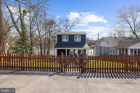 Exterior - 787 Powhatan Beach Rd, Pasadena, MD 21122 photo 2 of 24