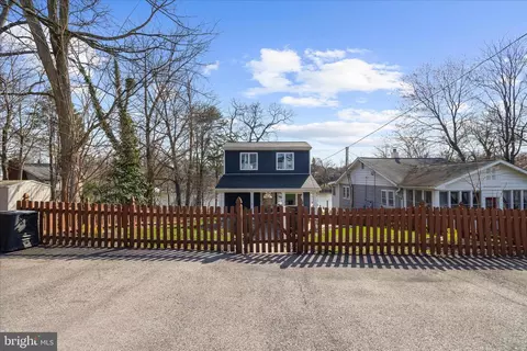 Exterior - 787 Powhatan Beach Rd, Pasadena, MD 21122 photo 3 of 24