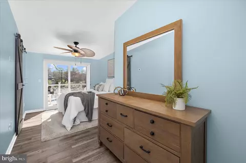 Bedroom - 787 Powhatan Beach Rd, Pasadena, MD 21122 photo 3 of 11