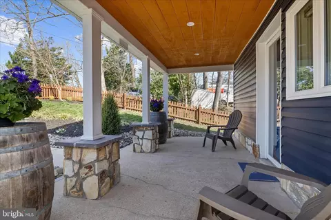 Exterior - 787 Powhatan Beach Rd, Pasadena, MD 21122 photo 13 of 24