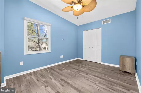 Bedroom - 787 Powhatan Beach Rd, Pasadena, MD 21122 photo 1 of 11