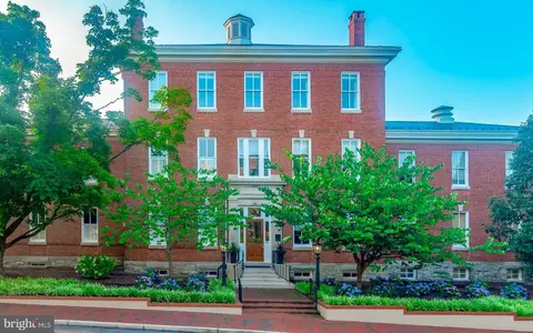 66 Franklin St #509, Annapolis, MD 21401