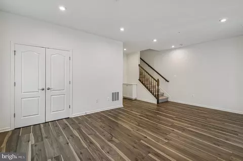 Living - 1646 Aster Ln, Hanover, MD 21076 photo 4 of 6