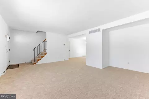 Living - 623 Chapelgate Dr, Odenton, MD 21113 photo 2 of 5