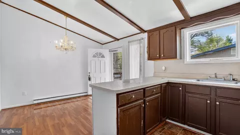 Entry Way - 4 Boxwood Rd, Annapolis, MD 21403 photo 4 of 4
