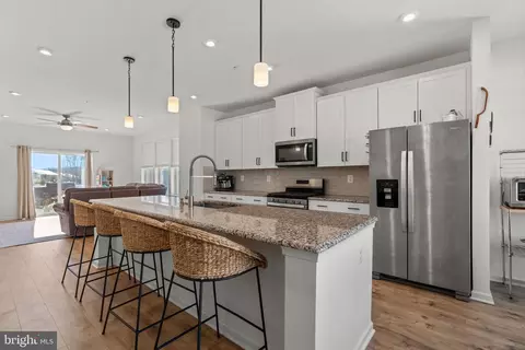 Kitchen - 1605 Aster Ln, Hanover, MD 21076 photo 2 of 2