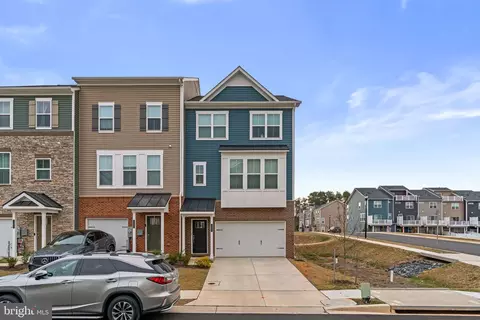 Exterior - 1605 Aster Ln, Hanover, MD 21076 photo 5 of 6
