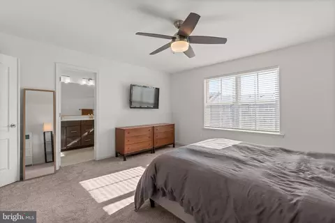 Bedroom - 1605 Aster Ln, Hanover, MD 21076 photo 2 of 6