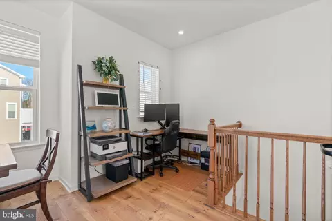 Entry Way - 1605 Aster Ln, Hanover, MD 21076 photo 6 of 12