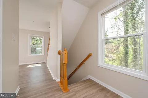 Entry Way - 700 Pine Valley Ct, Arnold, MD 21012 photo 2 of 6