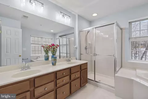 Bath - 2403 Killarney Ter, Odenton, MD 21113 photo 2 of 3
