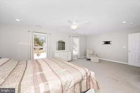 Bedroom - 241 Armstrong Ln, Pasadena, MD 21122 photo 2 of 5