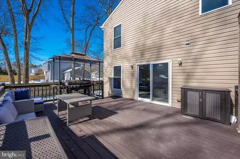 Exterior - 241 Armstrong Ln, Pasadena, MD 21122 photo 10 of 20