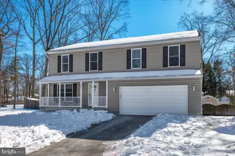 Exterior - 241 Armstrong Ln, Pasadena, MD 21122 photo 18 of 20
