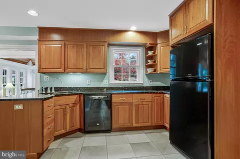 1230 Balfour Dr, Arnold, MD 21012 photo 9