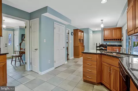 1230 Balfour Dr, Arnold, MD 21012 photo 8