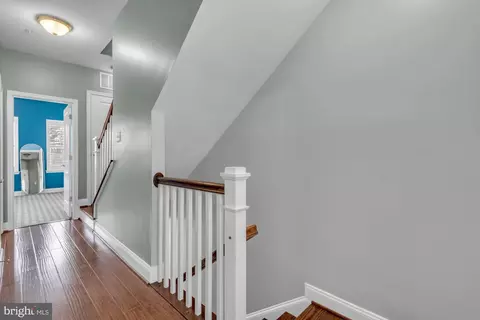 Entry Way - 219 West St, Annapolis, MD 21401 photo 12 of 14