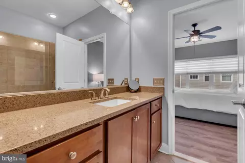 Entry Way - 219 West St, Annapolis, MD 21401 photo 2 of 14