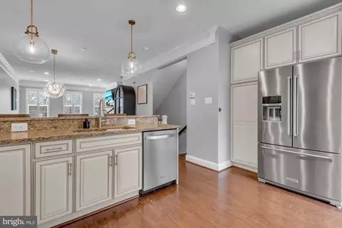 Kitchen - 219 West St, Annapolis, MD 21401 photo 2 of 3