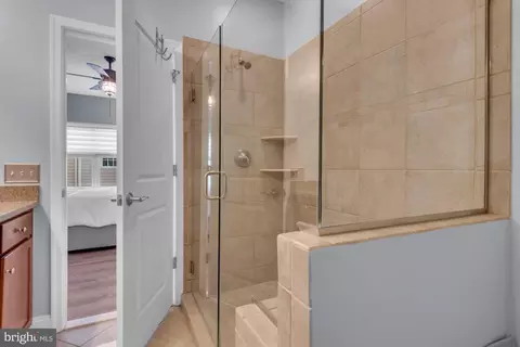 Entry Way - 219 West St, Annapolis, MD 21401 photo 3 of 14