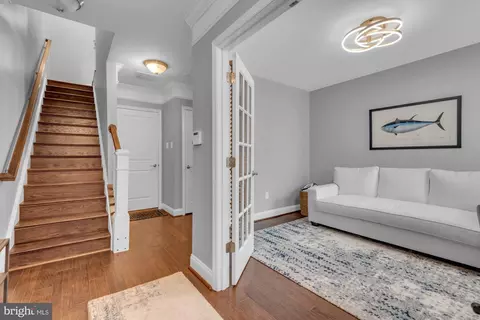 Entry Way - 219 West St, Annapolis, MD 21401 photo 1 of 14