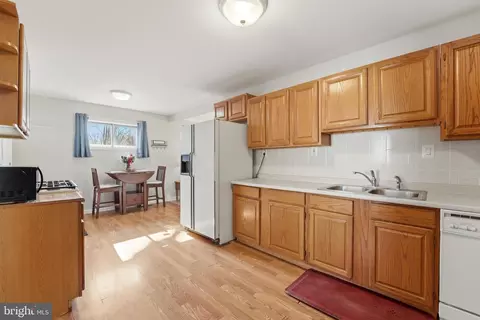 762 224th St, Pasadena, MD 21122 photo 16