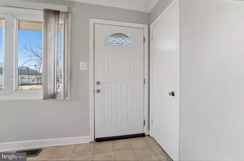 762 224th St, Pasadena, MD 21122 photo 3